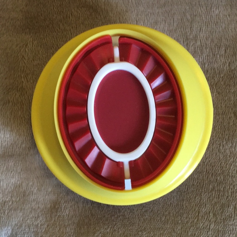 Avon Dough Press